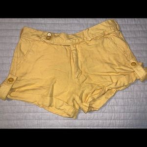 Esley yellow shorts